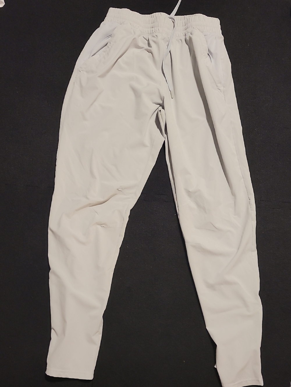 Under Armour Men's Light Gray Jogger Sweatpants